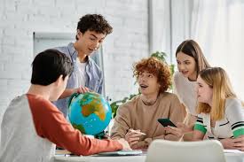 TRẢI NGHIỆM GIÁO DỤC VÀ VĂN HÓA, CƠ HỘI NGHỀ NGHIỆP VÀ THU NHẬP HẤP DẪN TẠI NƯỚC NGOÀI